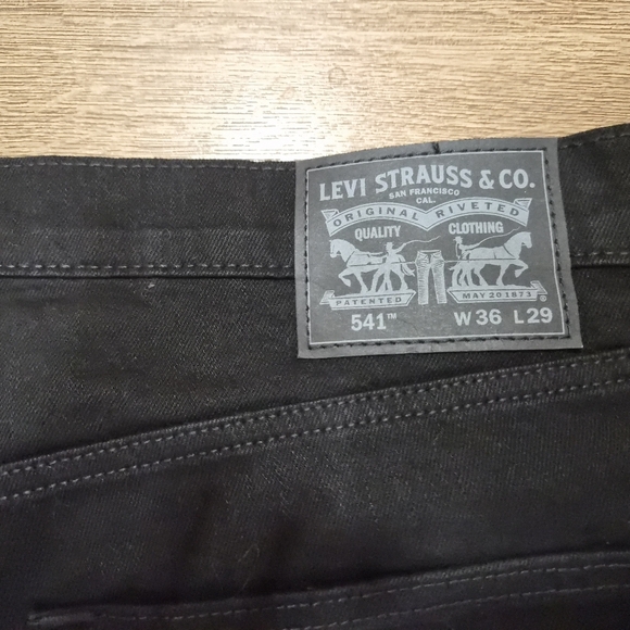 [LIKE NEW] Levi's 541 Men's Black Relaxed Fit Jeans 36 X 29 - Picture 5 of 6